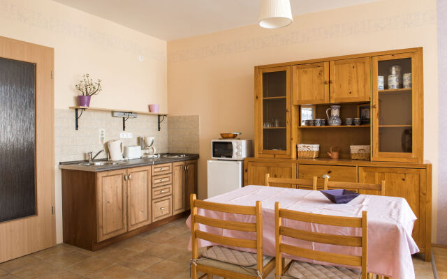 Feng Shui Wellness Apartmanhaz Heviz