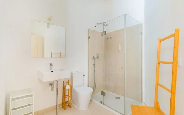 Conde 3BDR Luxury