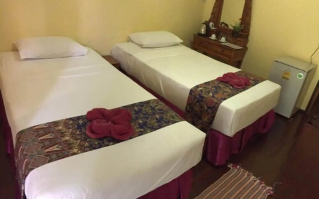 Lanta Pearl Beach Resort