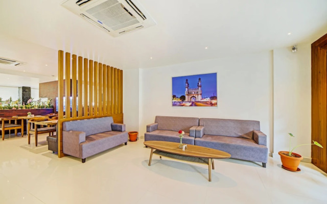 OYO 14745 Veeraj Suites