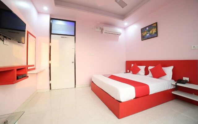 OYO 24220 Hotel Bohra International