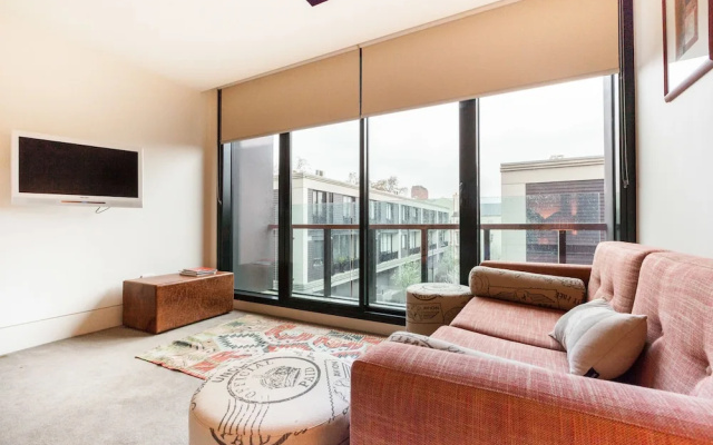 CELESTE, 1BDR East Melbourne Apartment