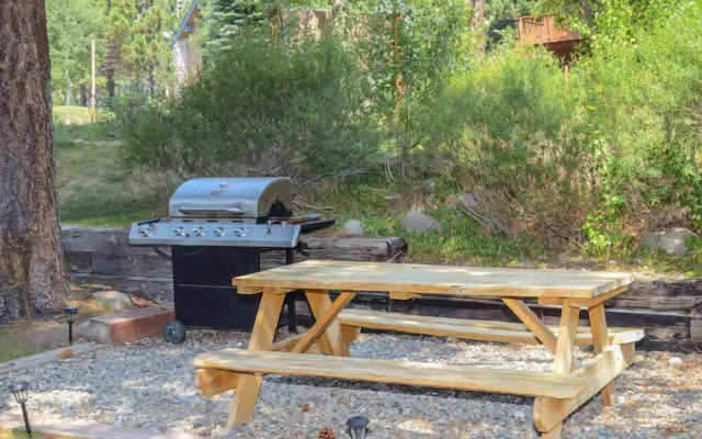 Aspen Creek #225 - Hot Tub & Pool, Near Skiing!