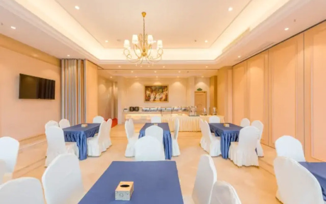 Vienna Hotel(Chongqing Jiangjin Shuangfu store)