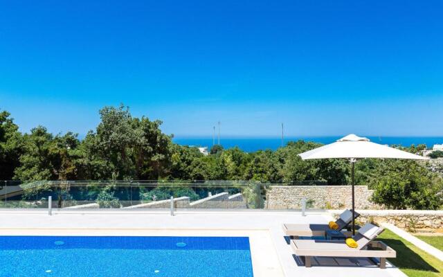 Luxury Cretan Villas with private pools