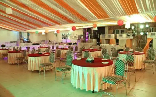 1 India Resorts