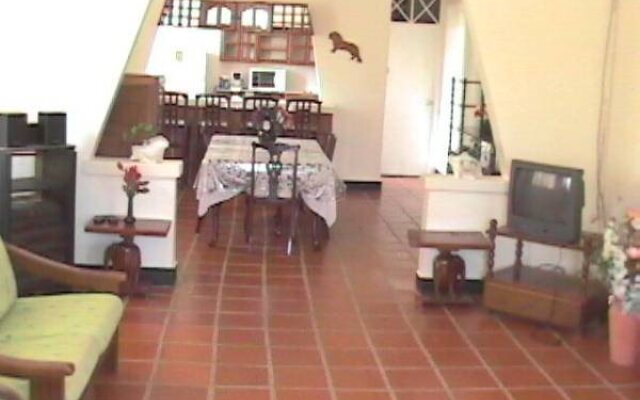 Bonanza Apartments