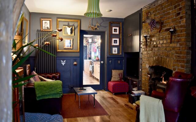 Quirky 2 Bedroom House in Dublin