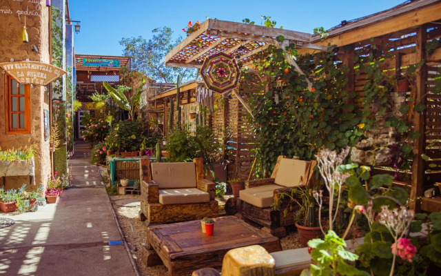 Hostal Valle Mistral - Hostel