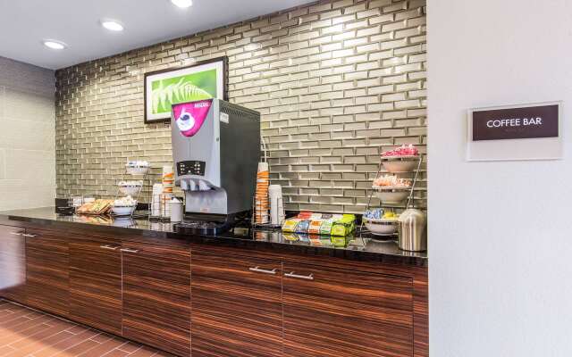 Sleep Inn Dallas Love Field - Medical District