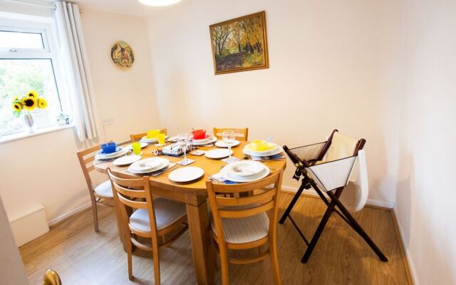 Arallt Holiday Cottage