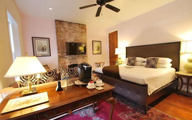 Grand Center Inn