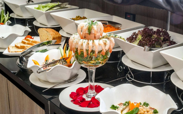 Mira Hotel Corniche