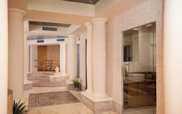 Villa Rose Hotel & V Spa