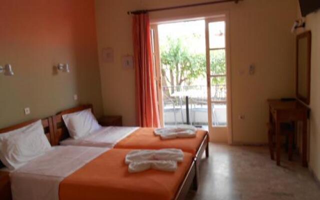 Bed And Breakfast 3 Stars Tolo