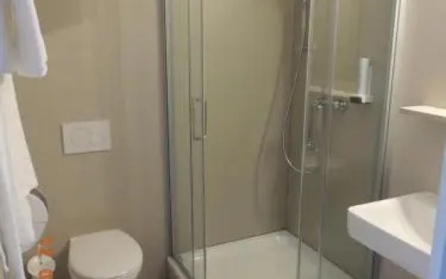 AVIA Motel Bisamberg