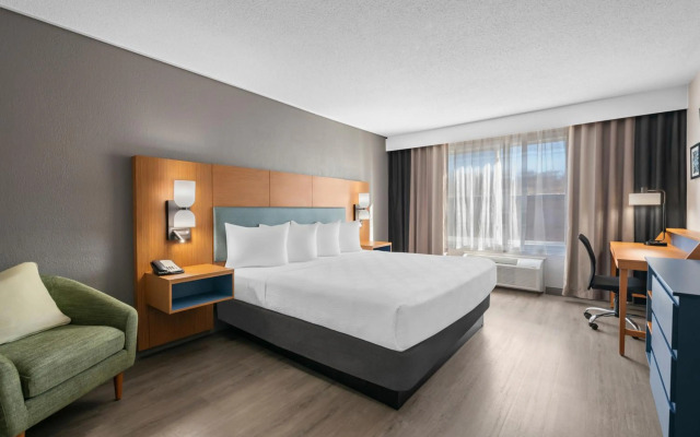 Country Inn & Suites by Radisson, Coon Rapids, MN