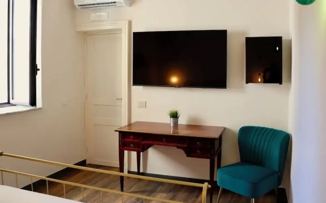 Holiday Lux Boutique Room