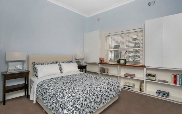 Live the Bondi Lifestyle - BB002