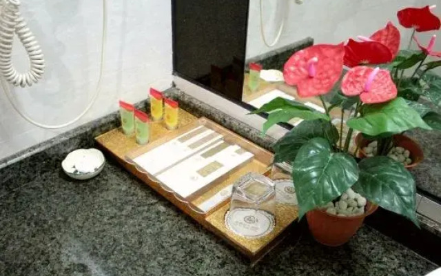 Jinyayu Hotel (Foshan Fengchi Aluminium Material Market Branch)