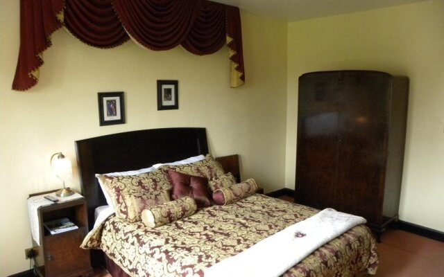 The Balfour Manor
