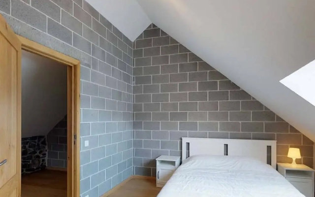 Charming Family Home in Achet