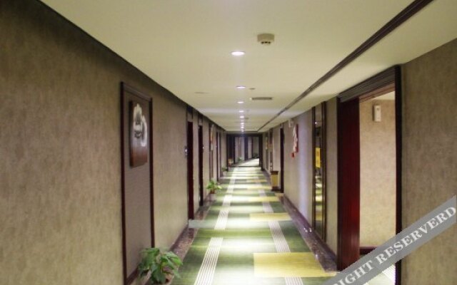Yueju Hotel (Wuhan Xudong Friendship Avenue, Pin MAO Shop)