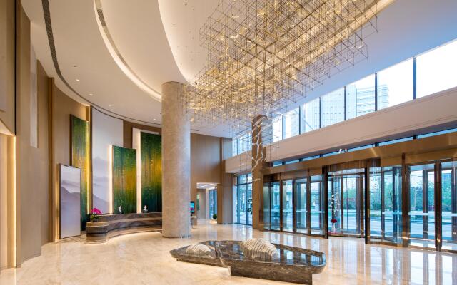 Holiday Inn Zhengzhou Riverside by IHG