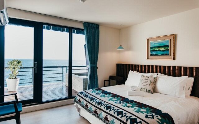 Chuanfanrock Haku Beach Days Inn