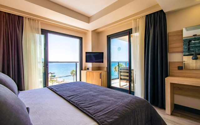 Maia Luxury Beach Hotel & Spa