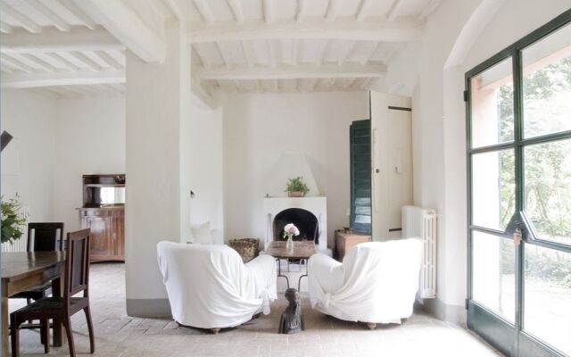 Fattoria di Bacchereto - Guest House