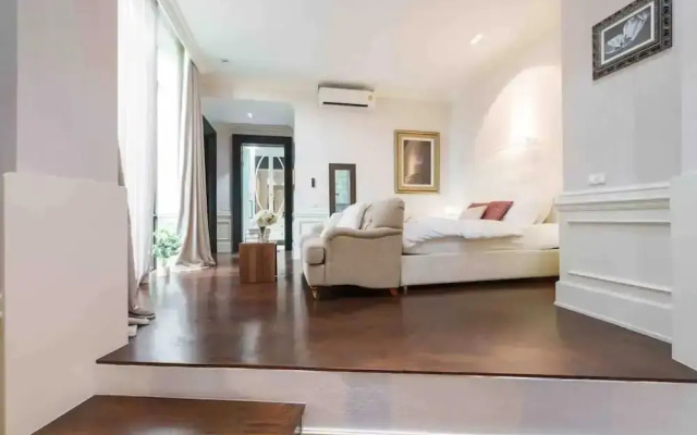 Luxury Pool Villa With Jacuzzi & Lift by Thonglor