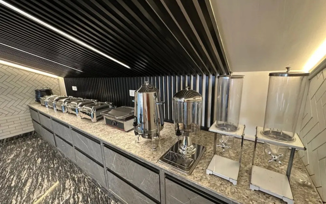 Luxe Haven Residency