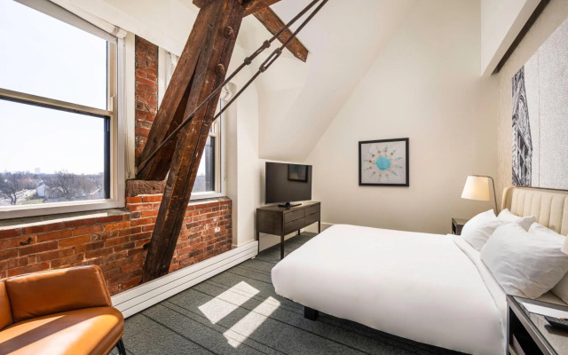 The Richardson Hotel