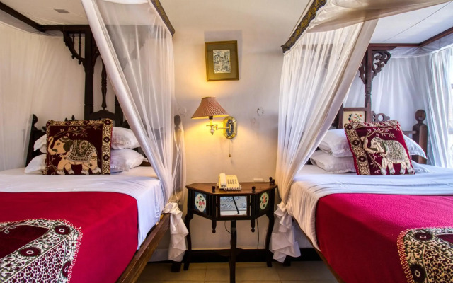 Tembo House Hotel & Apartments