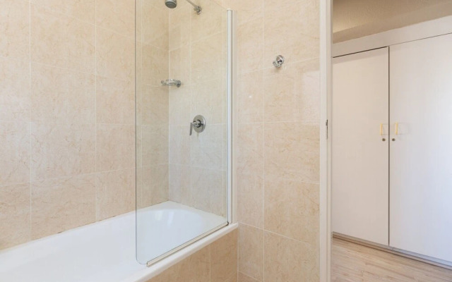 Mont Serrat 58 by CTHA