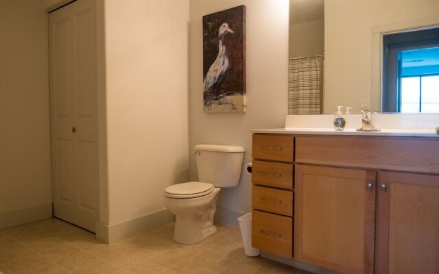 Spacious Townhome Apartments