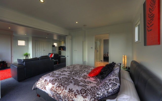 Rosebank Cottage Collection – Guest Rooms – Smithton