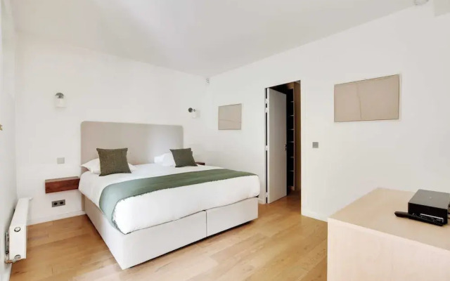 Passy / Eiffel Tower - Amazing 2BR With Garden