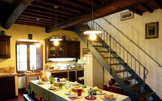 La Villa a Charming Villa With Swimming Pool-la Villa