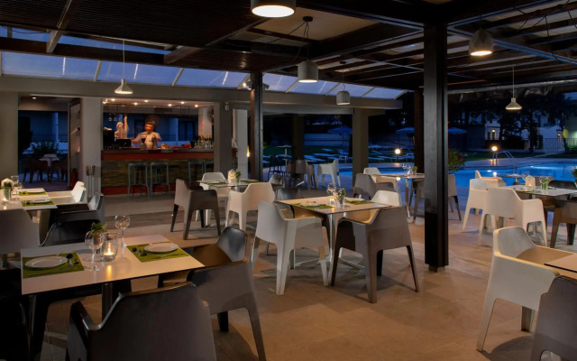 Matoula Beach Hotel