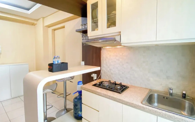 Warm And Homey 2Br At Green Bay Pluit Apartment