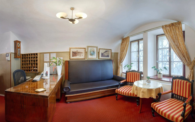 Waldstein Hotel