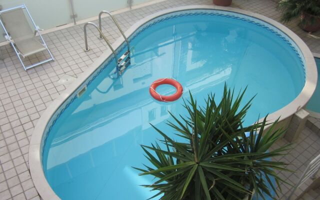 Lavish Apartment in Cattolica With Swimming Pool