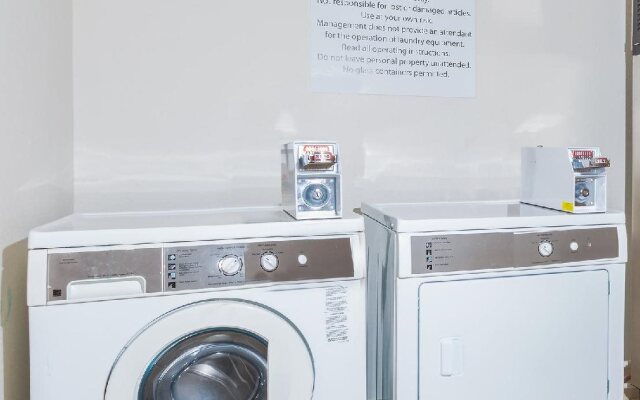 Holiday Inn Express Palestine by IHG