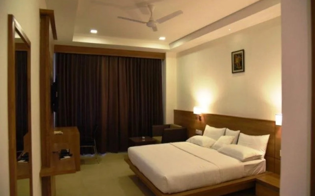 Hotel Raama
