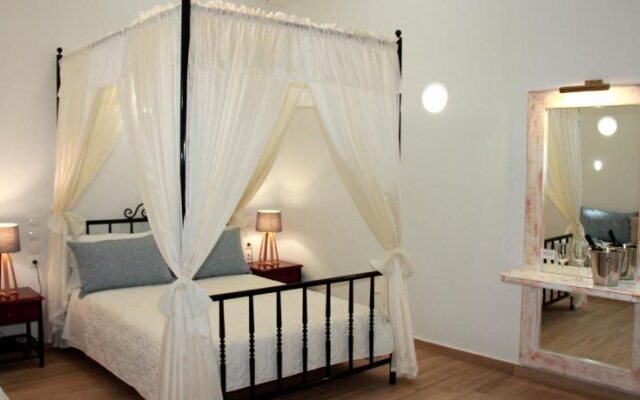 Hotel Thira