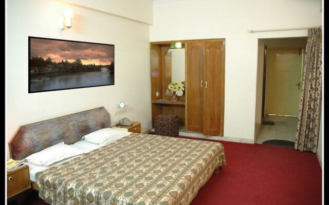 Hotel Saheli Palace