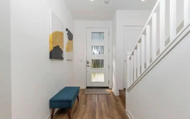 Private Room With Shared Bathroom