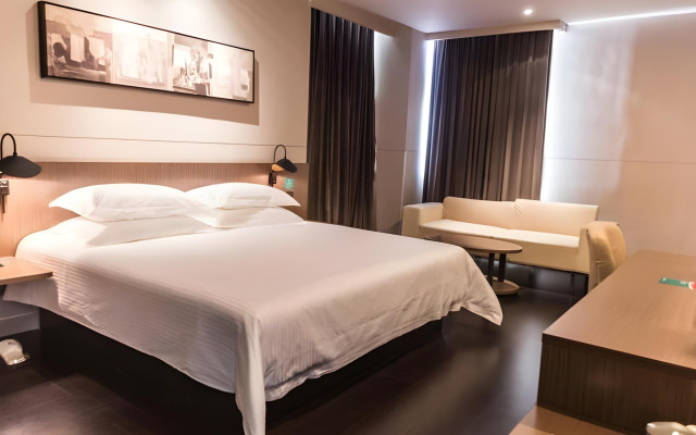 Jinjiang Inn Select Hohhot Genghis Khan – Guest Rooms – Hohhot
